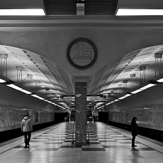 Illustration for article titled Russian Underground Stations Look Even More Stunning In Black and White